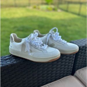 Veja tennis shoes, size 9
